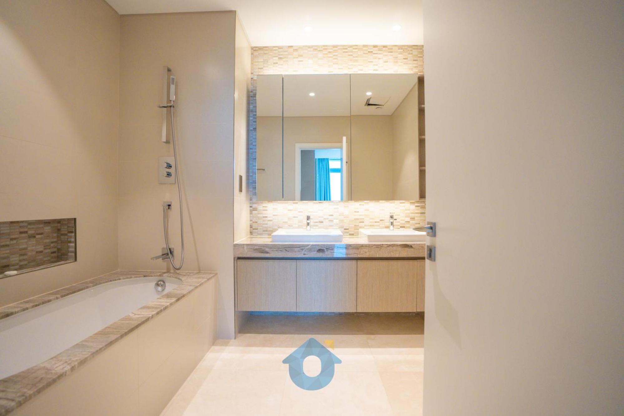 Like - 6203 Luxury & Serenity 2-bhk Penthouse With Breathtaking Views * Dubai