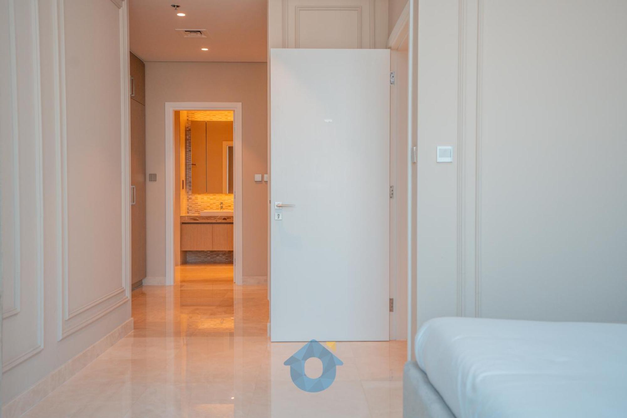 Like - 6203 Luxury & Serenity 2-bhk Penthouse With Breathtaking Views Apartment